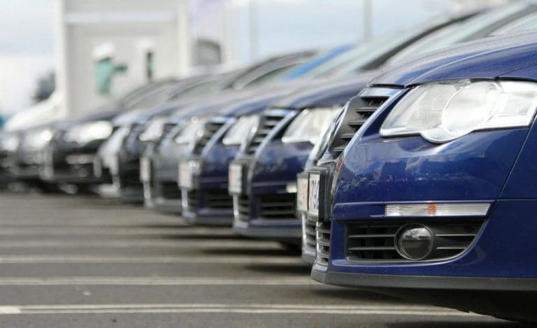 službena vozila UIO BiH Škoda Fabia na parkingu licitacija