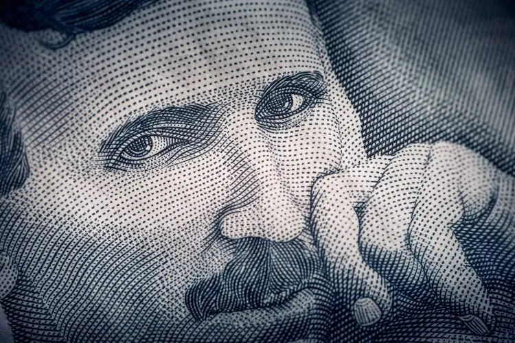 Svaki drugi stanovnik Srbije vjeruje u neku od teorija zavjere