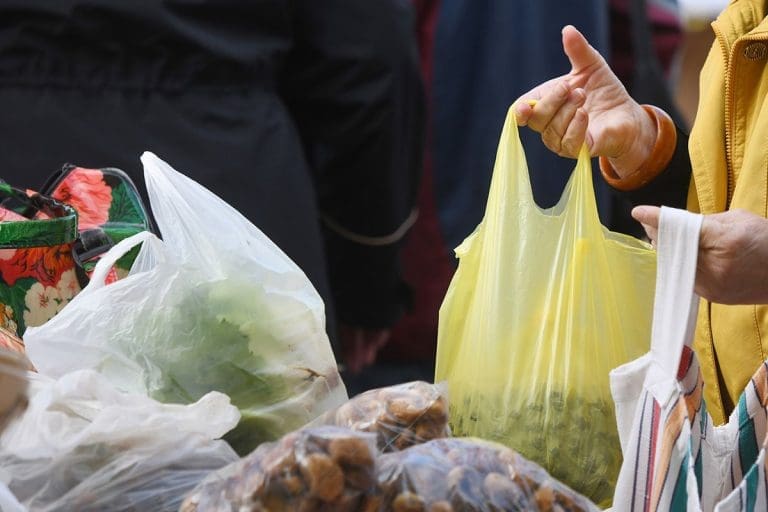 Zabranjena upotreba plastičnih kesa u Crnoj Gori, evo kolike se kazne
