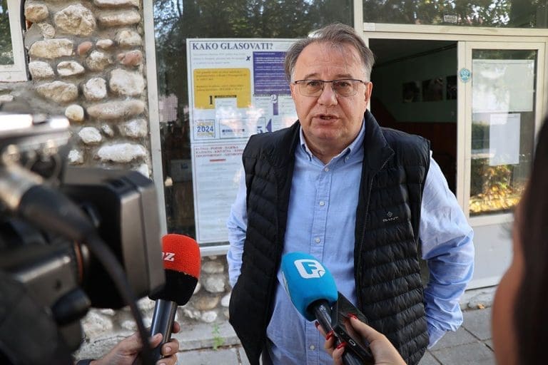 Izborni proces pun zloupotreba! Nikšić glasao pa poručio: Podnijeću krivične prijave