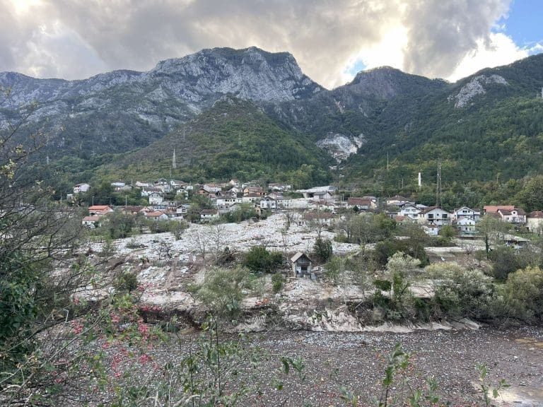 Konačan broj žrtava još nije poznat: Zabranjen ulaz civilima u Donju Jablanicu