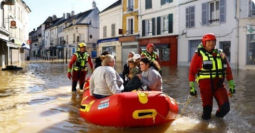 I dalje alarmantno: Prirodna katastrofa zahvatila Francusku FOTO/VIDEO