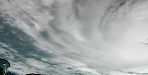 Najjača oluja u 100 godina ide prema SAD-u. Meteorolog se rasplakao: ‘Ovo je užasno’