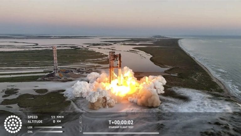 VIDEO Istorijski let najmoćnije rakete, vratila se na Zemlju po prvi put. “Ovo je potpuno ludo!”