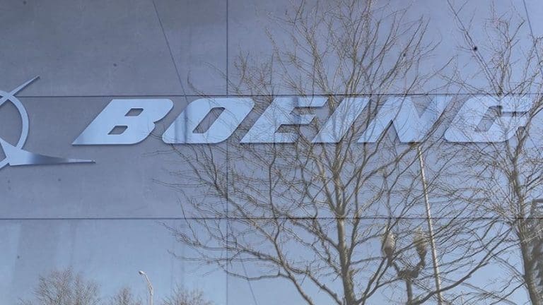 Radnici Boeinga odbili povećanje plate za 35 posto, nastavljaju štrajk