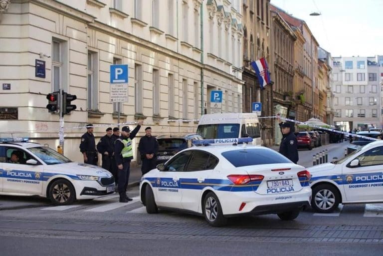 Haos u Zagrebu: Ukradenim automobilom vukao policajca, opsadno stanje na ulicama