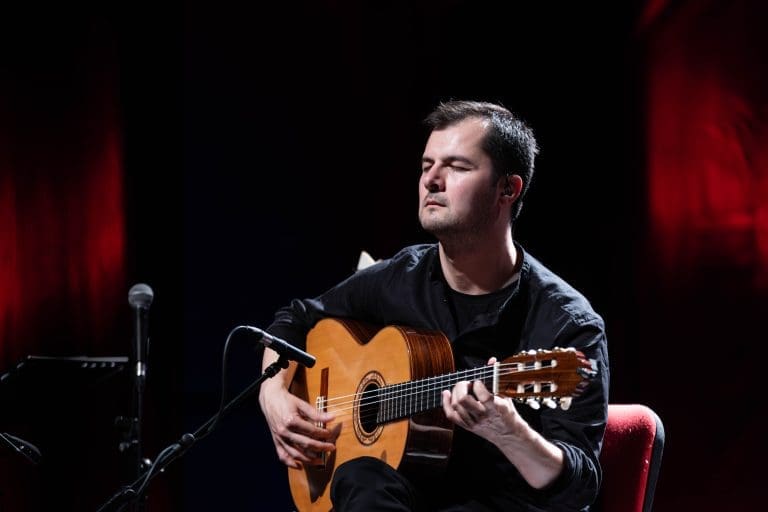 Koncert Mirze Redžepagića u sklopu otvaranja specijalnog programa Narodnog pozorišta „Pozorišne notte“