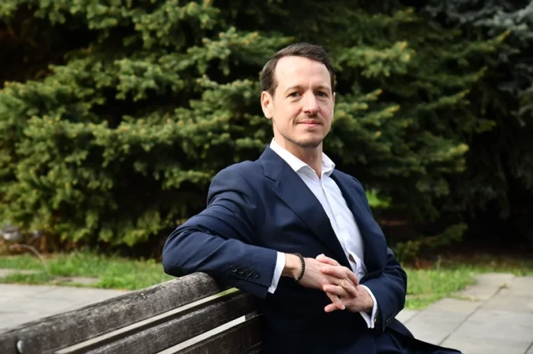 Princ Filip pozvao Trampa da povuče priznanje Kosova: “To bi ispravilo istorijsku nepravdu”