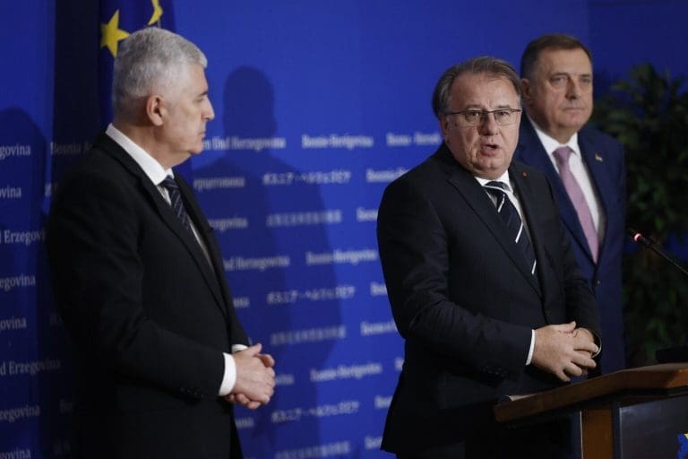 Da li je “Spengavanje” adut kojim HDZ “disciplinuje” premijera FBiH?