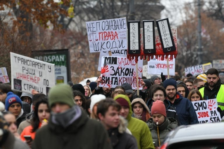 Studenti u Beogradu na protestnoj šetnji do Vrhovnog javnog tužilaštva (FOTO/VIDEO)