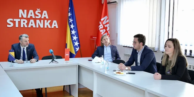 Naša stranka drži lekcije novinarske etike: Nedopustivi dopisi medijima