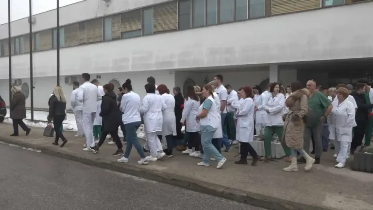 Radnici prijedorske bolnice na ivici strpljenja: Povećanje plate od 100 KM je sramno, spremni smo na radikalne mjere