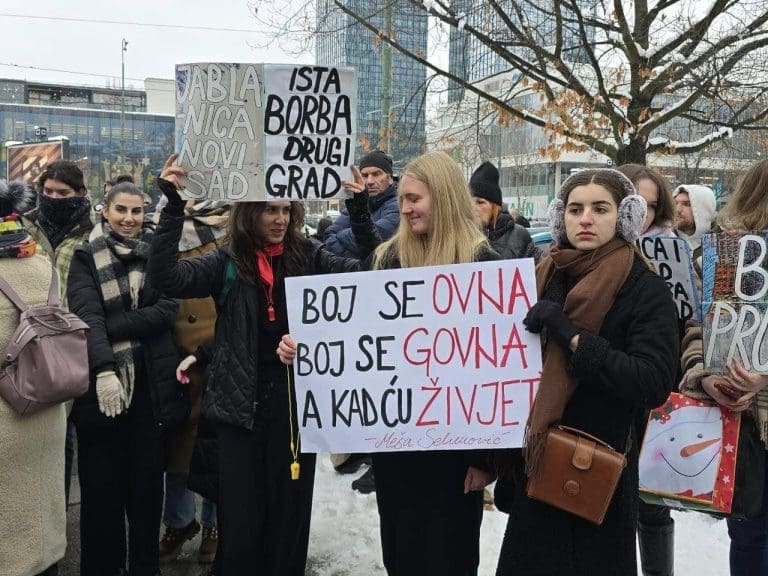 Studenti se bude: Poziv svim mladim ljudima na mirni protest zbog sveprisutne korupcije u BiH