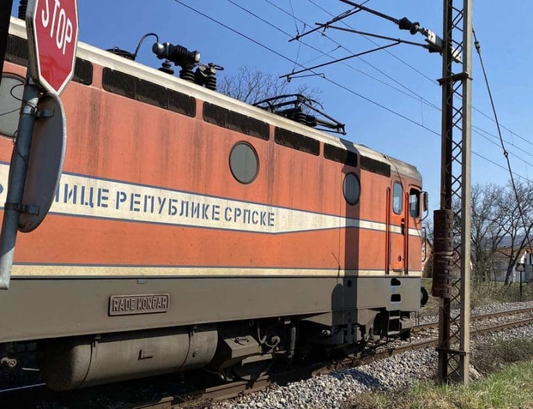 Lokomotiva Željeznica RS – plate u Željeznicama RS