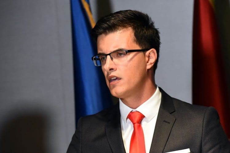 Otac ministra policije Crne Gore zatražio od sina ostavku nakon masakra na Cetinju, on mu odgovorio