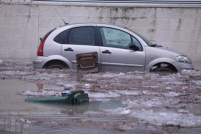 Ulice potopljene: Snažno nevrijeme u Splitu