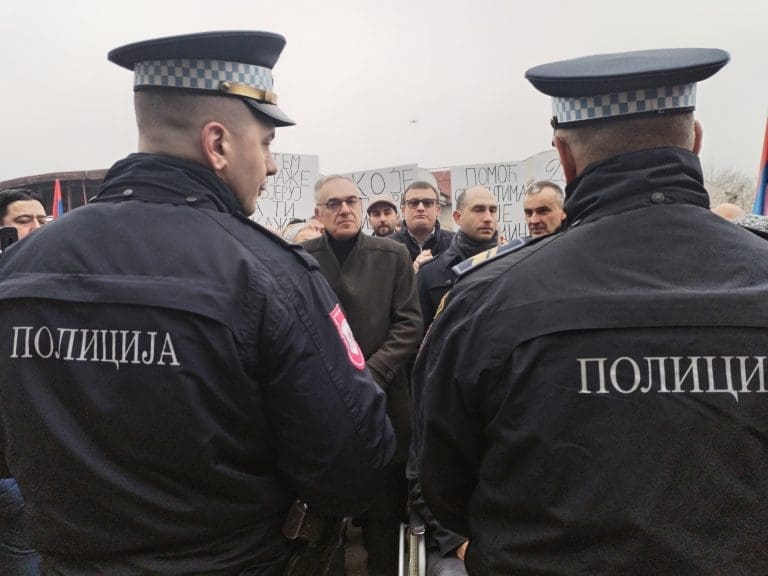 Protest protiv hapšenja gradonačelnika Ljubiše Petrovića