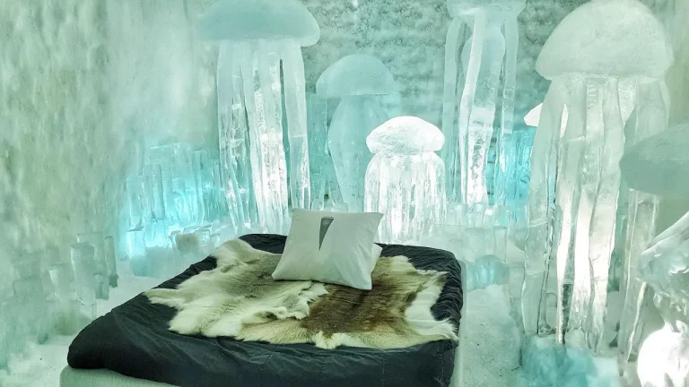 Zavirite u svjetlucavu čaroliju: Ledeni hotel nudi jedinstveni smještaj koji se svake zime gradi iznova