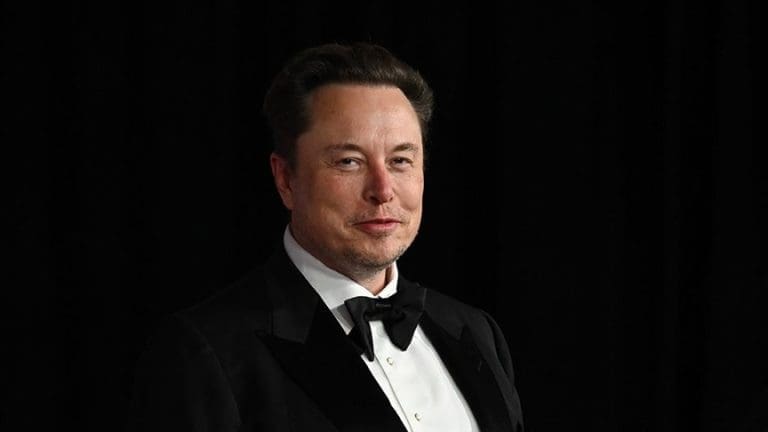 Ugasite ih: Musk podržao Grenella, želi da se ugase dva medija