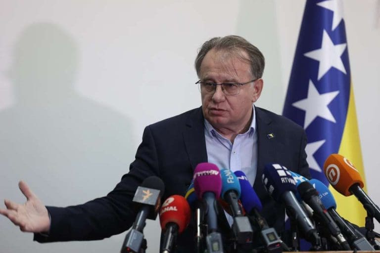 Nikšić: Nema više razgovora sa SNSD-om