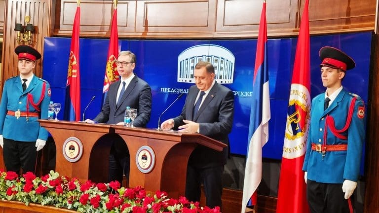 Vučić otkrio: Poslušao sam Dodikov savet, rezervna policija će mi čuvati puteve i pešačke prelaze od blokada!