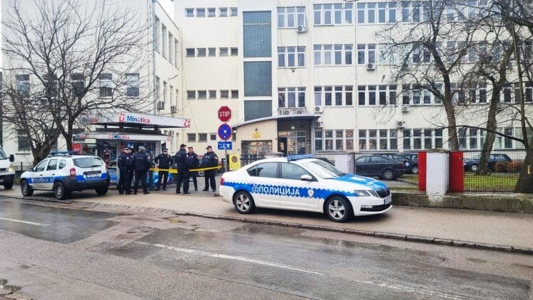 DOJAVA O BOMBI U BANJALUCI: Osnovni sud pod prijetnjom, evakuacija u toku!
