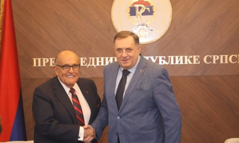 Evo šta je Dodik poručio Trampovom saradniku