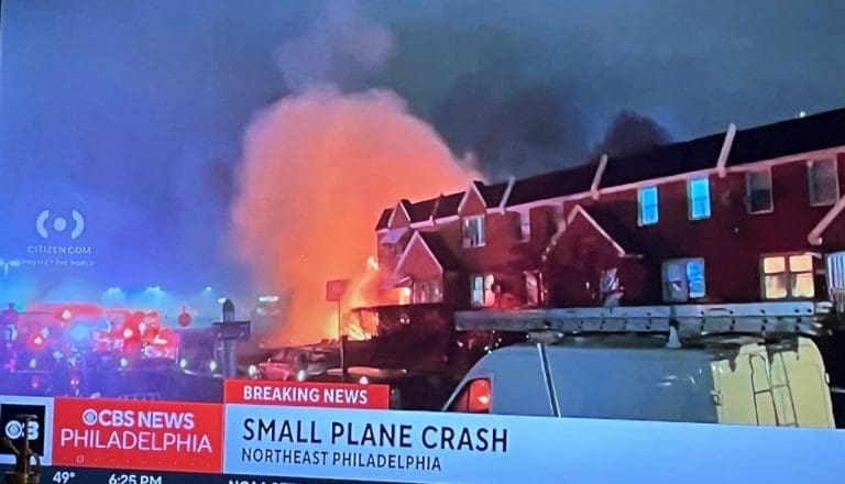 Nova tragedija u Americi: Eksplodirao avion koji je prevozio bolesno dijete (VIDEO)