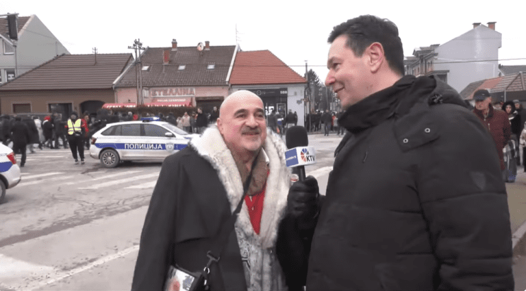 Šarović razotkrio kako su učesnici dovedeni na miting u Sremskoj Mitrovici
