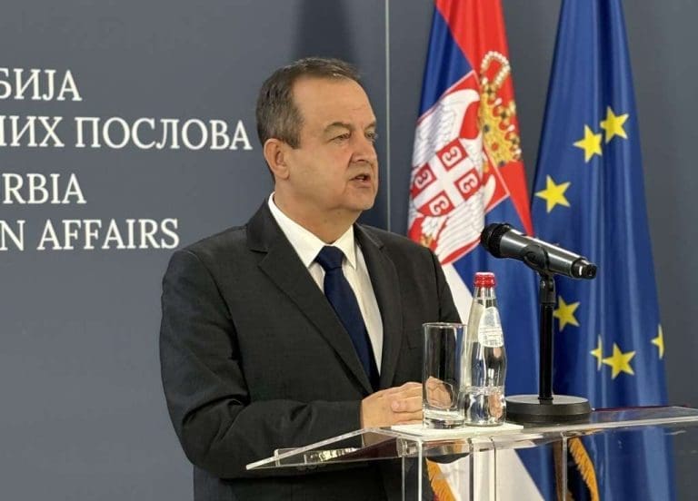 Srbija uputila protestnu notu INTERPOL-u zbog Dodika i Stevandića