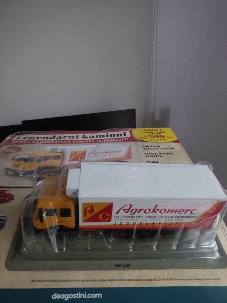 “Agrokomerc FAP” hit među djecom i odraslim nostalgičarima