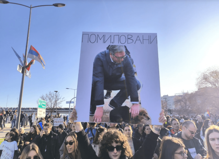 Tri mjeseca od strašne tragedije: Od 15 sati krenula blokada tri mosta u Novom Sadu, grad prepun, velika podrška studentima