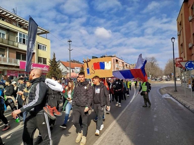 Maraton do Niša: Studenti nastavljaju pješke ili biciklom na masovni protest
