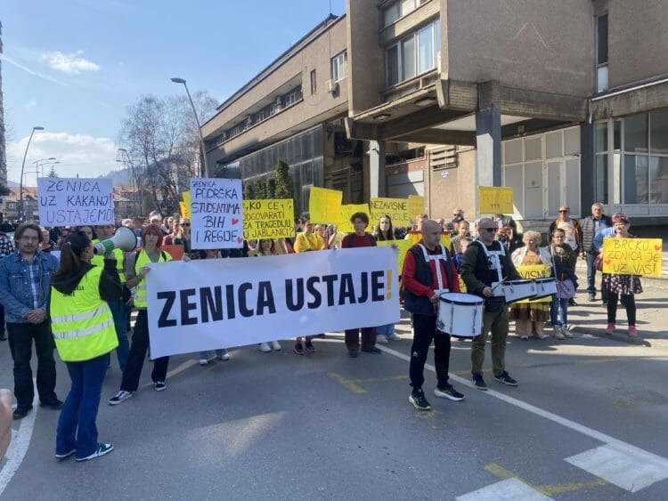 Peti protesti zaredom “Zenica ustaje!”