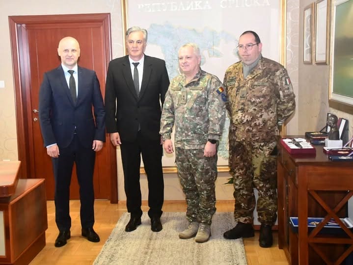 Ministar policije RS Siniša Karan održao sastanak sa komandantom EUFOR-a Florinom Barbuom