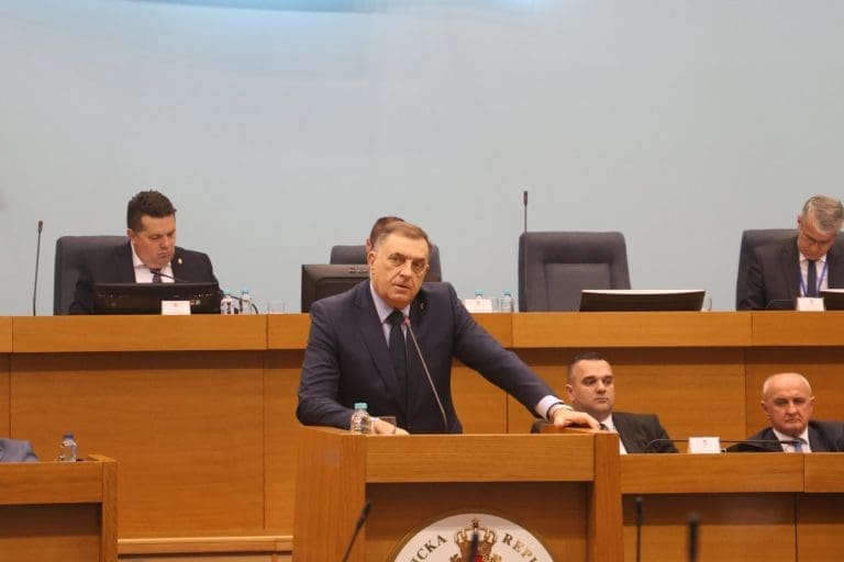 Dodik pojasnio: Ideja rasprava o Nacrtu novog ustava Srpske je vraćanje na izvorni Dejton