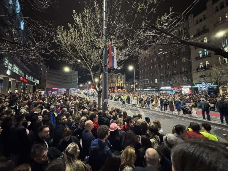 MUP Srbije saopštio koliko je sinoć bilo ljudi na dočeku studenata u Beogradu