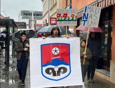 Uprkos lošem vremenu: U Prijedoru juče održan još jedan protest protiv rudnika u Bukovoj Kosi