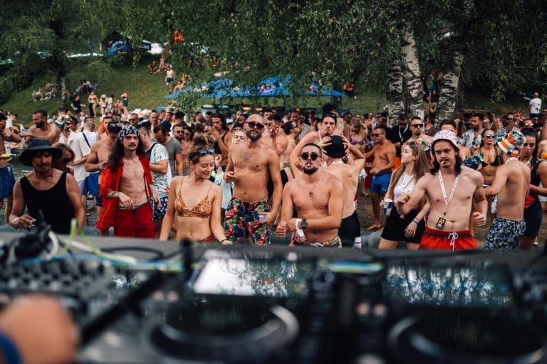 Poznata imena svjetske elektronske scene stižu na Jelen OK Fest