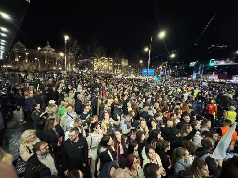 Hitan apel studenata u blokadi pred veliki protest: “Naša borba nije borba rušenja, već borba stvaranja…”
