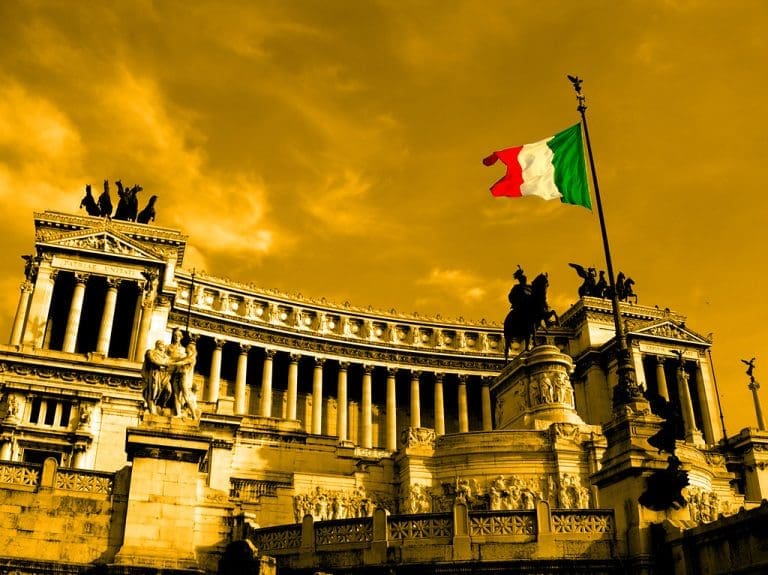Italija zabranjuje upotrebu rodno neutralnih simbola u školama