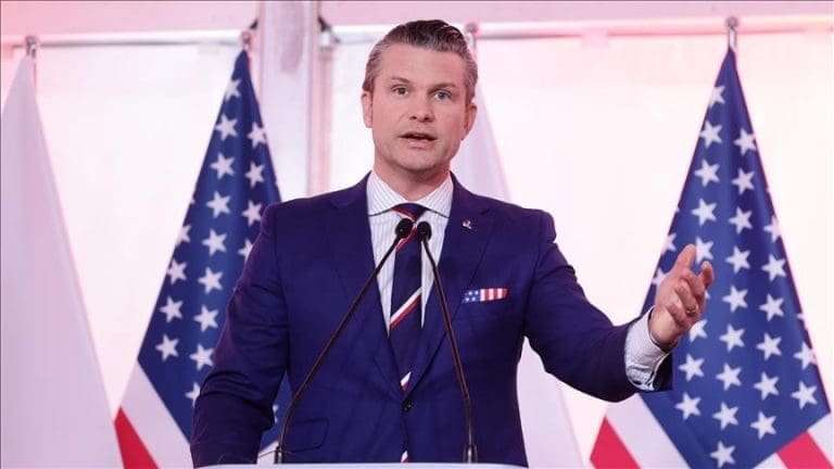 “Vrlo opasna osoba”: Uzbuna dok se Trumpov “ministar rata” naslađuje razaranjem Irana
