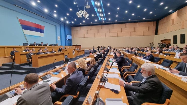 “Ministri u novoj ‘vladi’ RS pijuni Dodika? Pravnici upozoravaju na uzurpaciju vlasti i obračun s državom