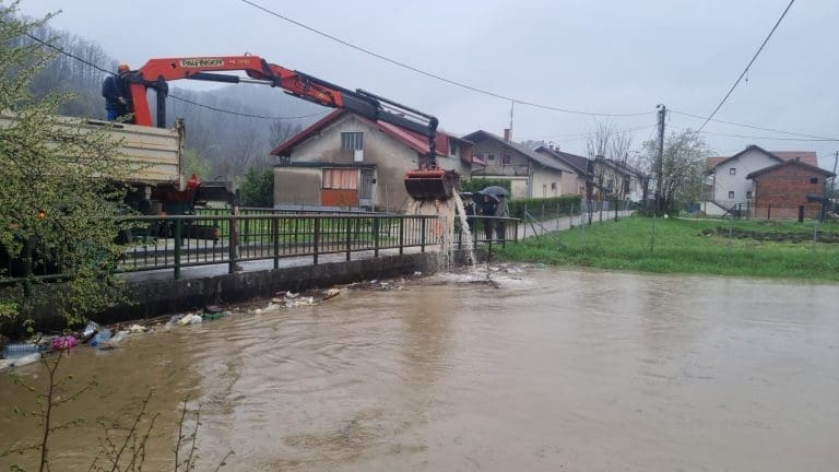Banjaluka: Nepoznata lica lažno se predstavljaju i pozivaju stanovnike na evakuaciju