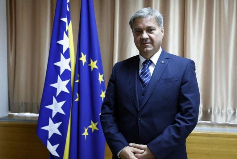 Zvizdić: Dodik, kao piroman prerušen u vatrogasca, pali vatre i proizvodi sukobe