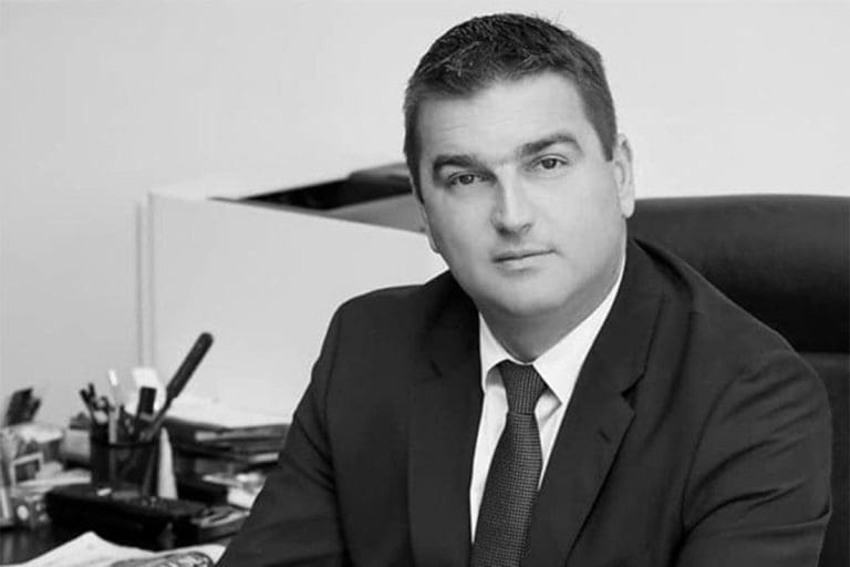 Komemoracija i sahrana Srđana Todorovića, supruge i kćerke
