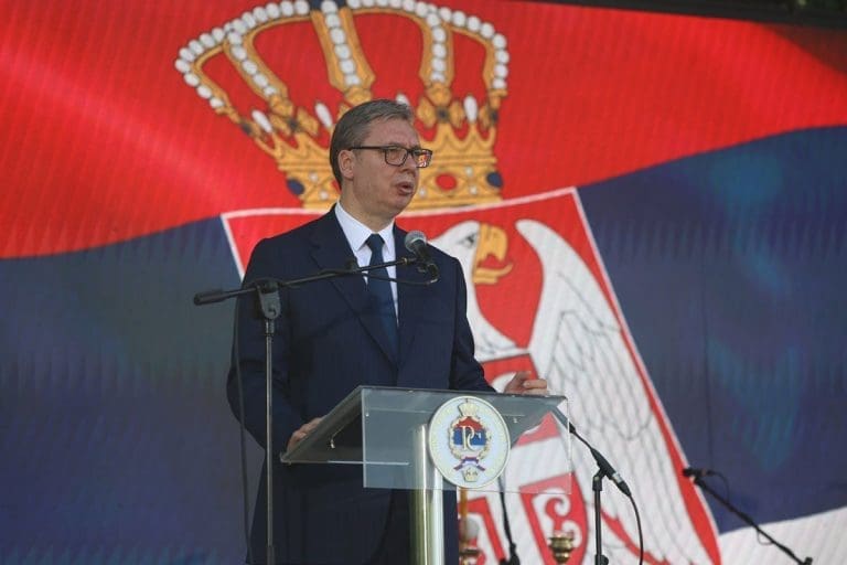 Kako je Vučić pomilovanjem batinaša „namignuo“ svojim lojalistima pred „konačni obračun“