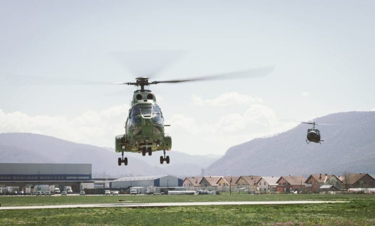 Helikopteri EUFOR lete širom BiH, poručuju da se pripremaju za hitne slučajeve