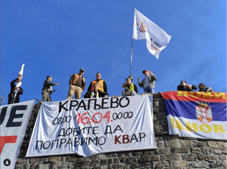 „Pumpaj, pumpaj Ibar vodo“: Počeo protest u Kraljevu, trajaće 16 sati