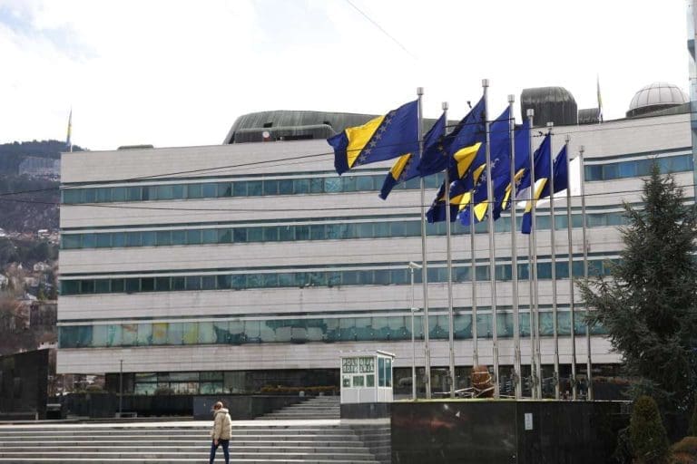 Zakon više nije uslov, radnici institucija BiH na ulici krajem marta